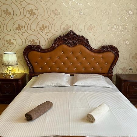Guest House Levan II Dadiani Sugdidi Exterior foto
