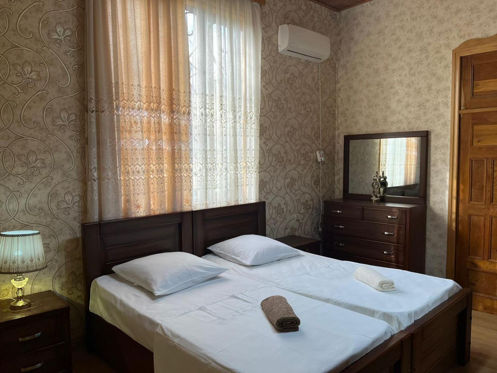 Guest House Levan II Dadiani Sugdidi Exterior foto