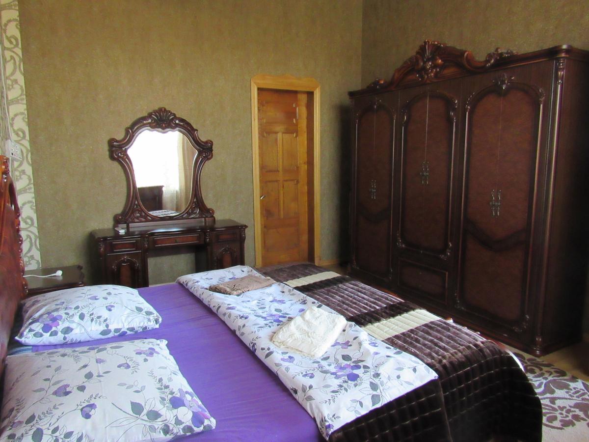 Guest House Levan II Dadiani Sugdidi Exterior foto